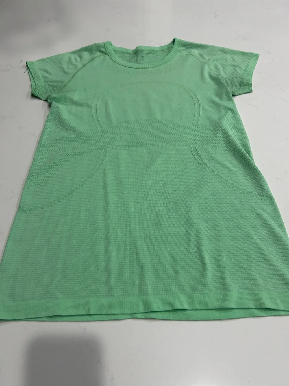 Lululemon Swiftly Tech Short-Sleeve Hip Length Shirt - size 10